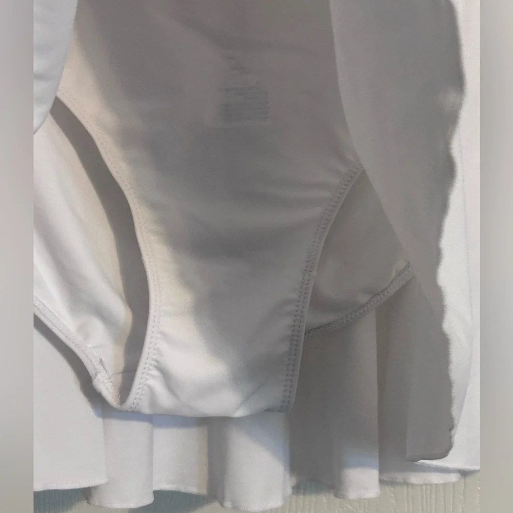 Baleaf | White Women's Skater Skirt | Size XL - Picture 2 of 7